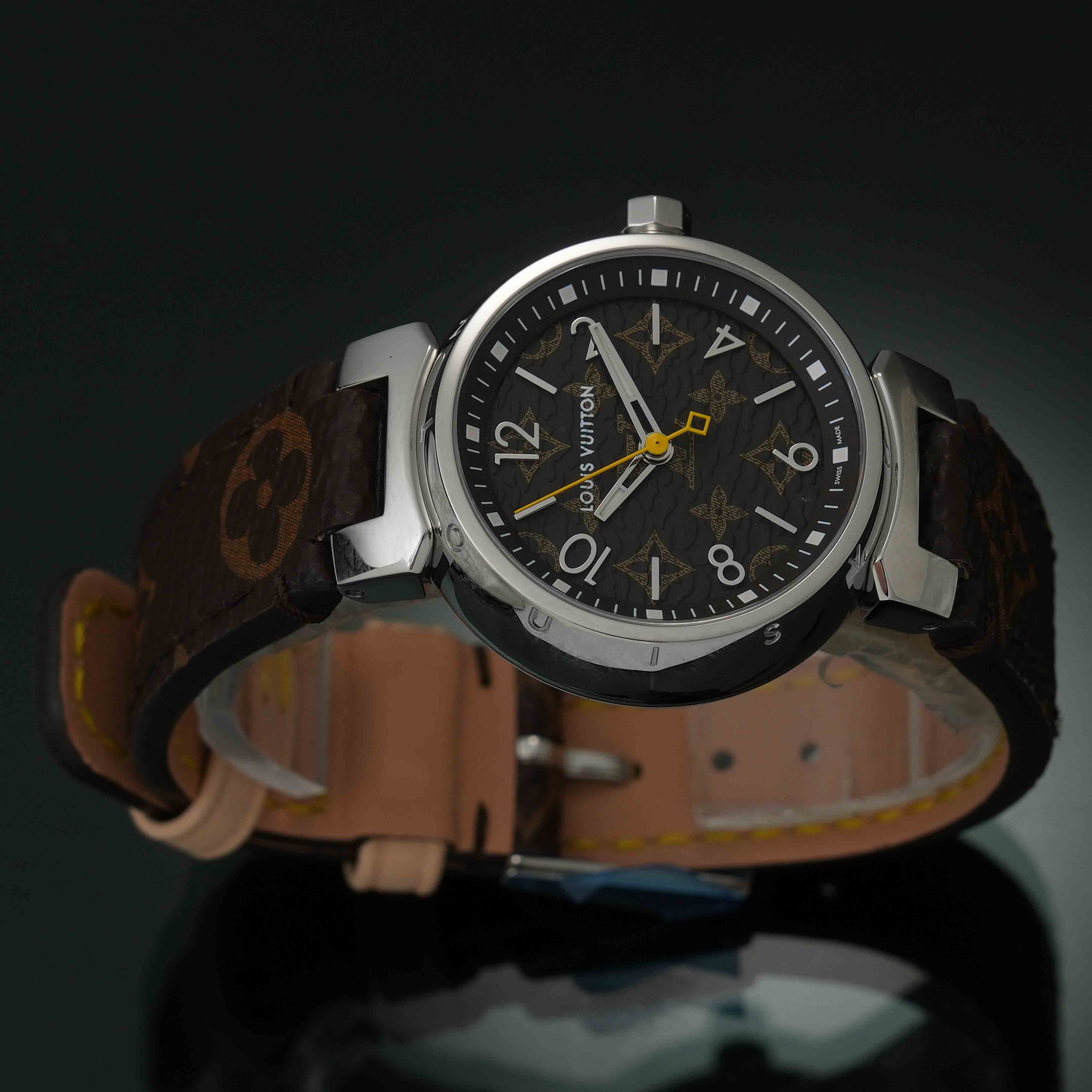 LOUIS VUITTON(NEW)루이비통 QA070Z 모노그램 땅부르 쿼츠 시계 NEW PRODUCT(새상품)